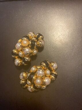 Gold Pearl and Black Cluster Clip-On Earrings - Women Jewelry